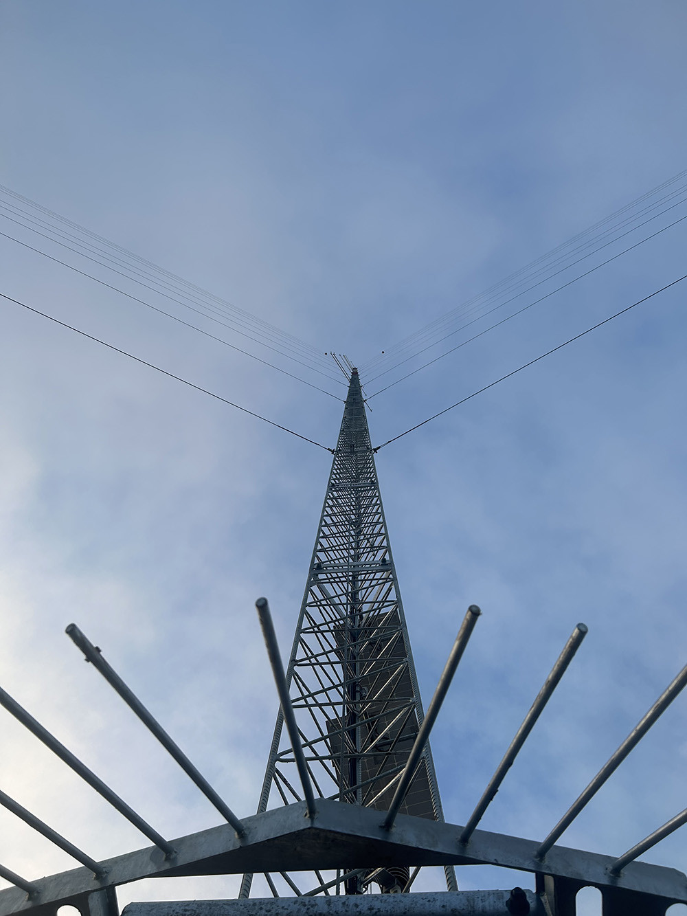 Navaree mast